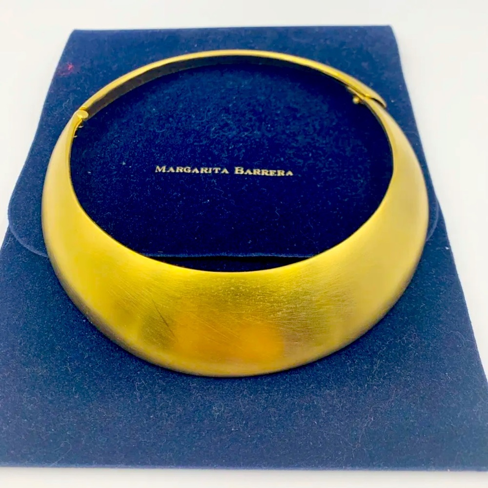 EXCELLENT SIGNED MARGARITA BARERRA VINTAGE 1993 GOLD CHOKER